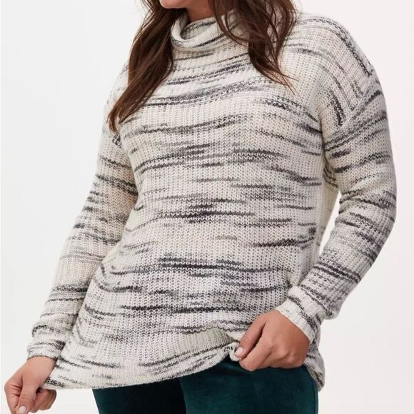 Torrid Pullover Turtle Neck Sweater - Picture 1 of 8